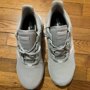 Adidas Cloudfoam sneakers